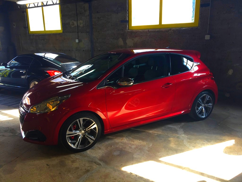 Peugeot 208 GTi
