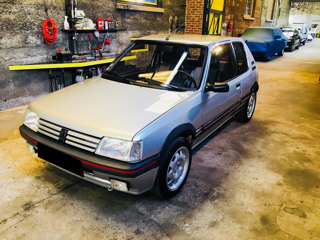 205 GTi
