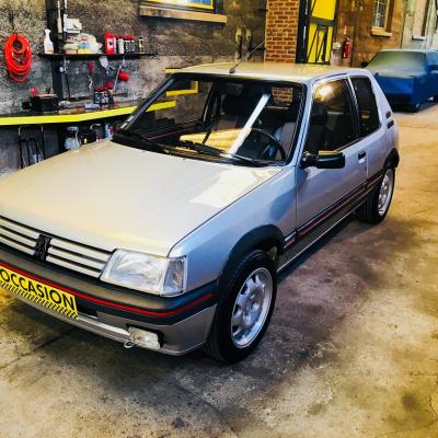 Peugeot 205 GTi